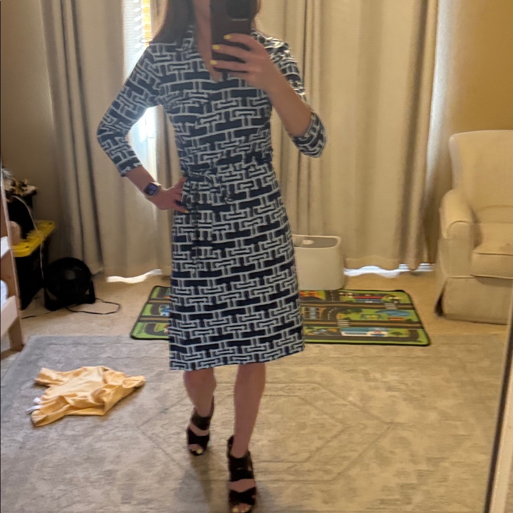 J. McLaughlin Navy and White Patterned Dress - Picture 4 of 7